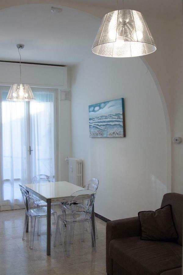 St George Villa Imperia Exterior photo